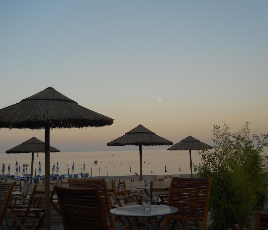 La Finestra Sul Mare Acomodação com café da manhã Letoianni Exterior foto