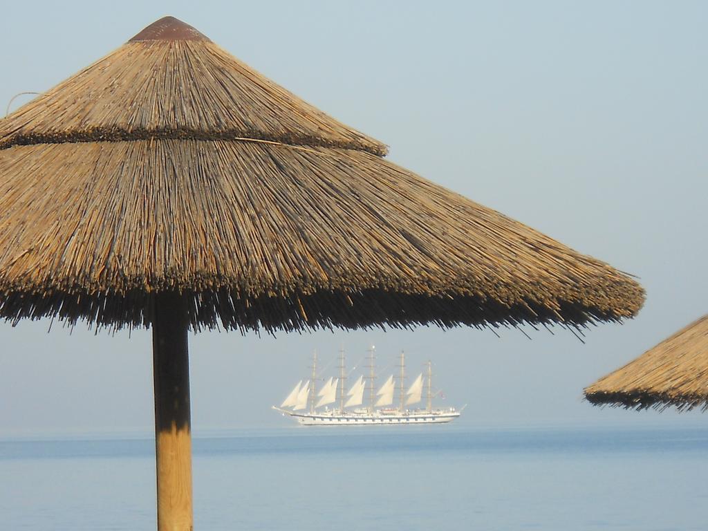 La Finestra Sul Mare Acomodação com café da manhã Letoianni Exterior foto